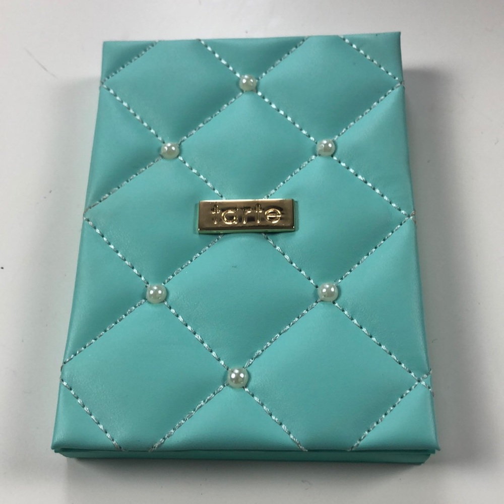 Tarte small palette with eyeshadow and blush